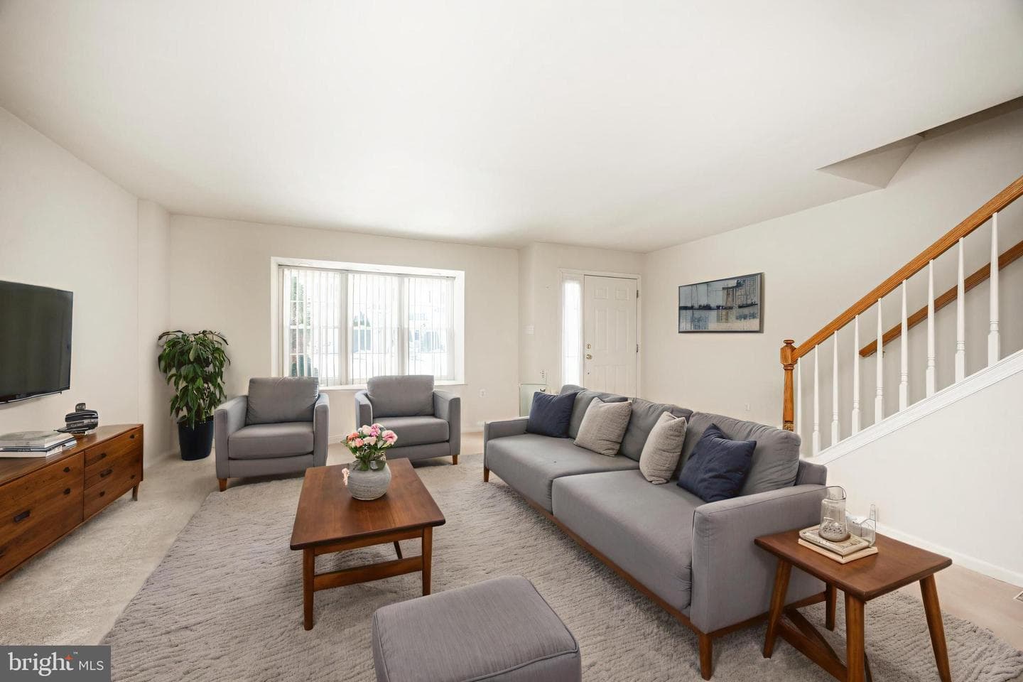 222 Spring Valley Way photo 4