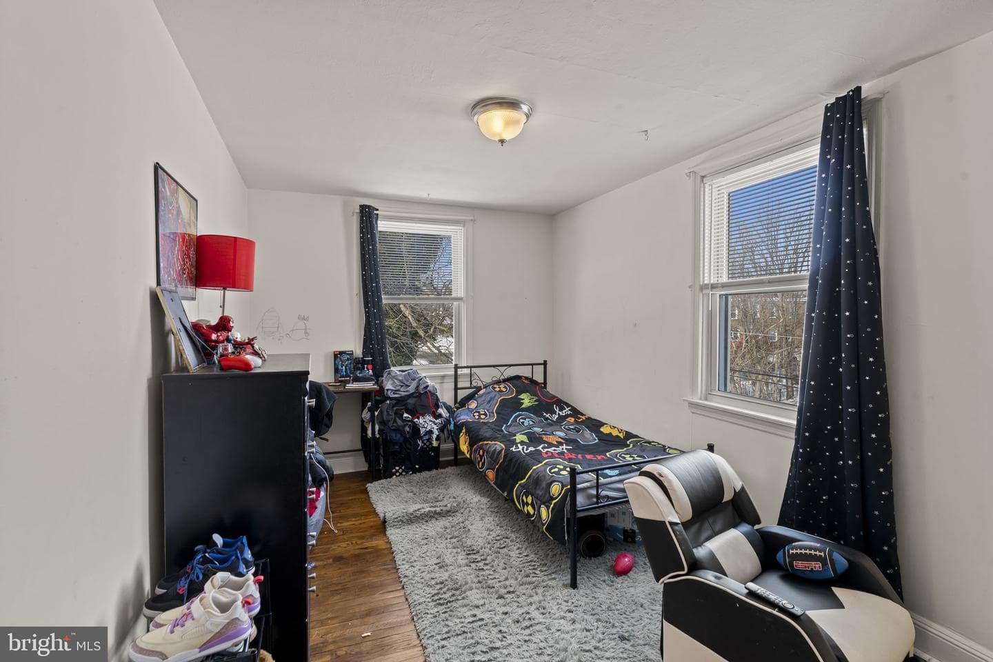 200 W 21st Street photo 18