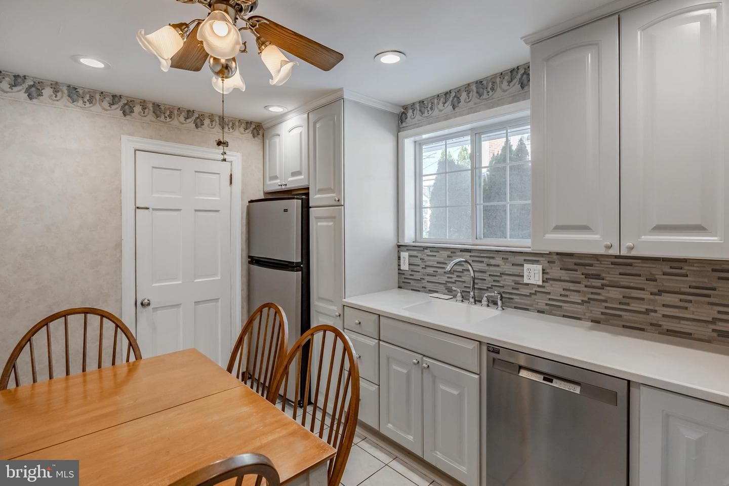 2107 Belvedere Avenue photo 13