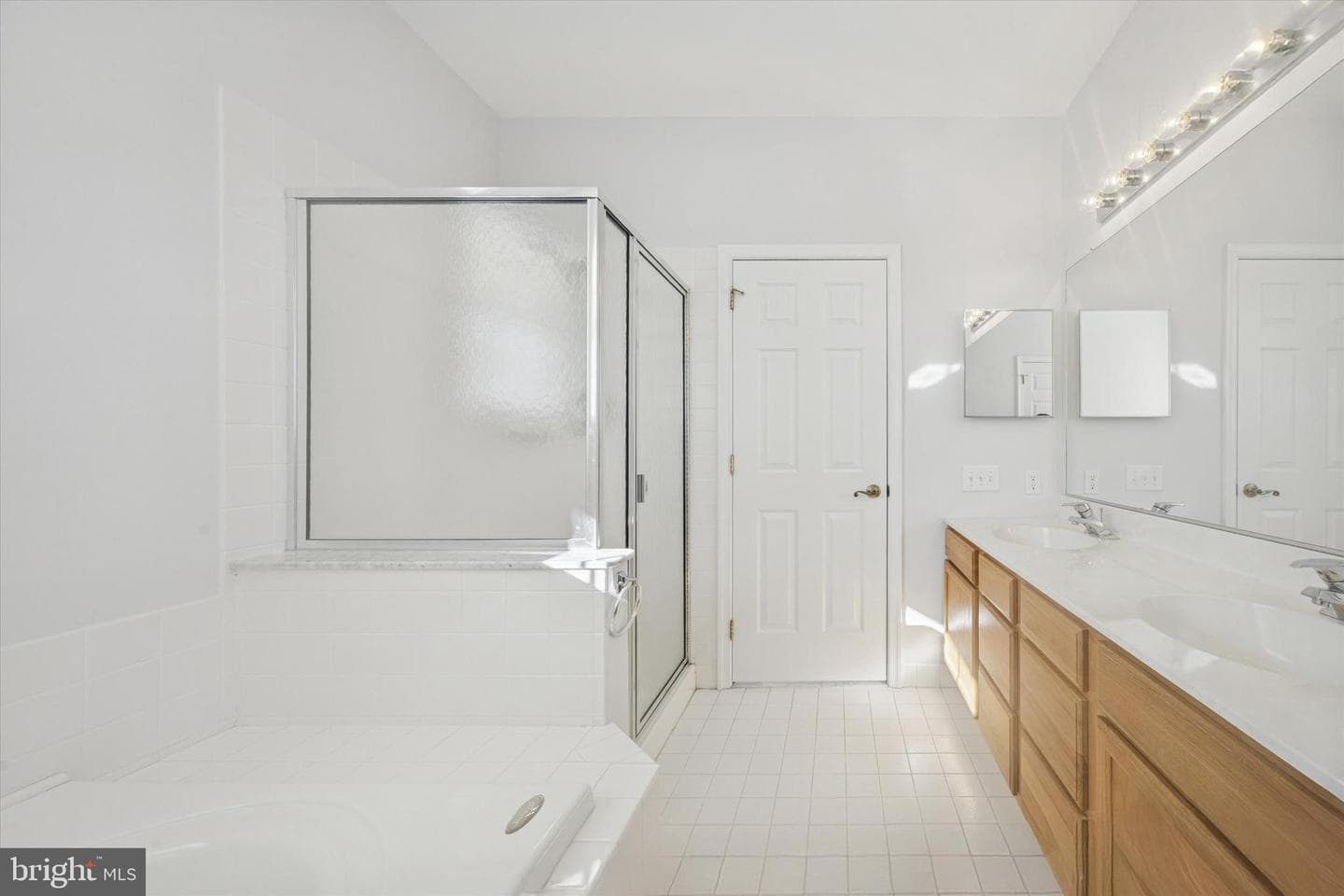 529 Fox Den Court photo 9