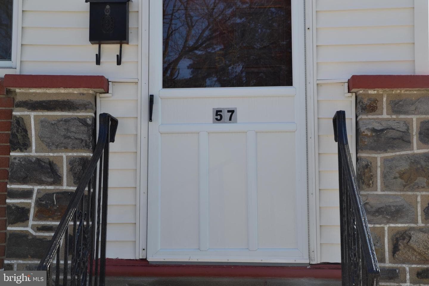 57 Lexington Avenue photo 2