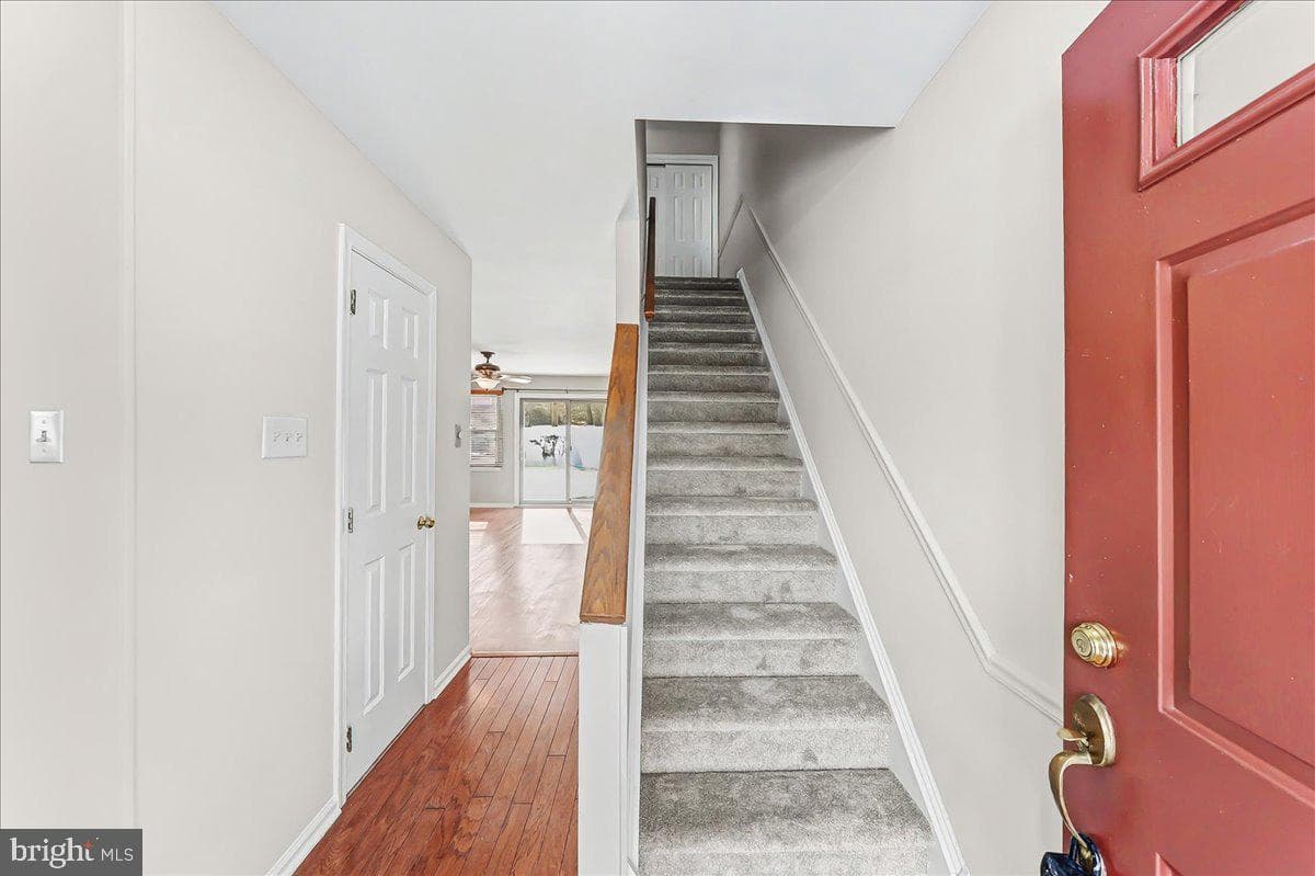 136 Trotters Lea Lane photo 11