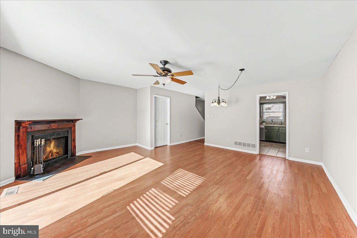 136 Trotters Lea Lane photo 6