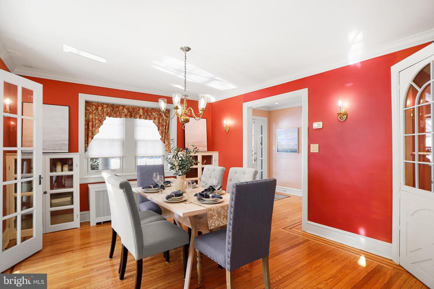 1217 Larchmont Avenue photo 14
