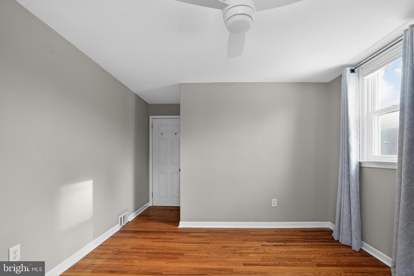 2158 6th Avenue photo 25