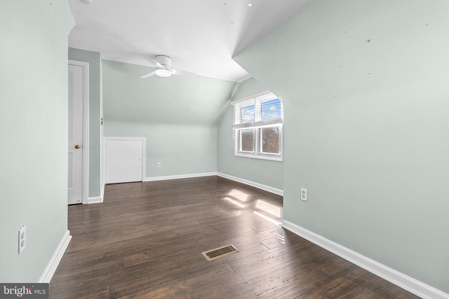 240 Upland Road photo 20