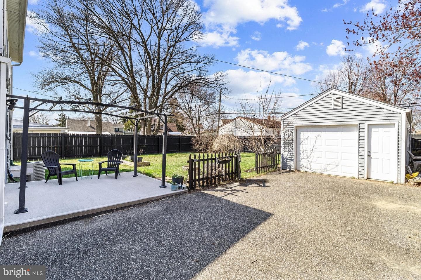 240 Upland Road photo 22