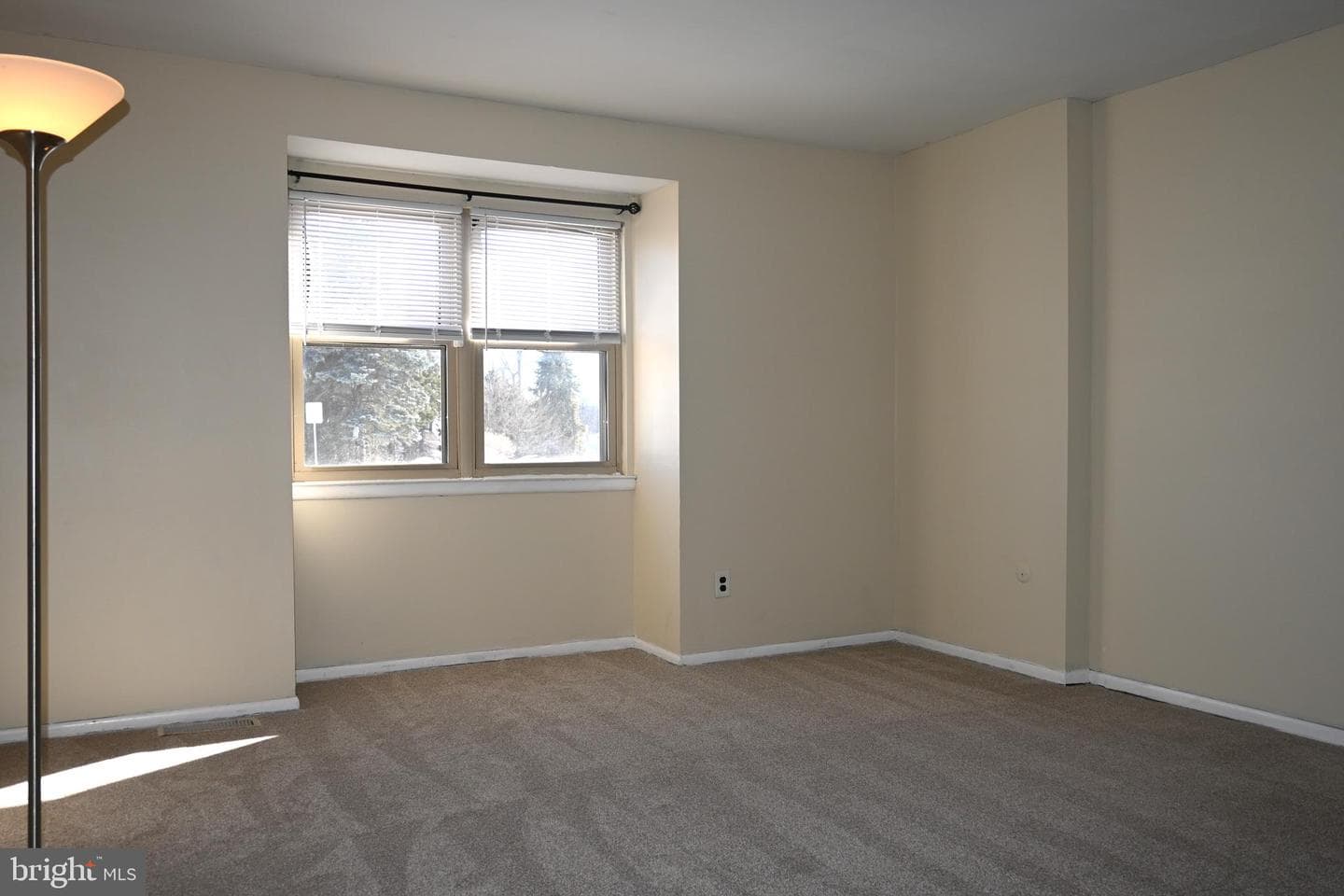 613 Saint Anthony Lane photo 16