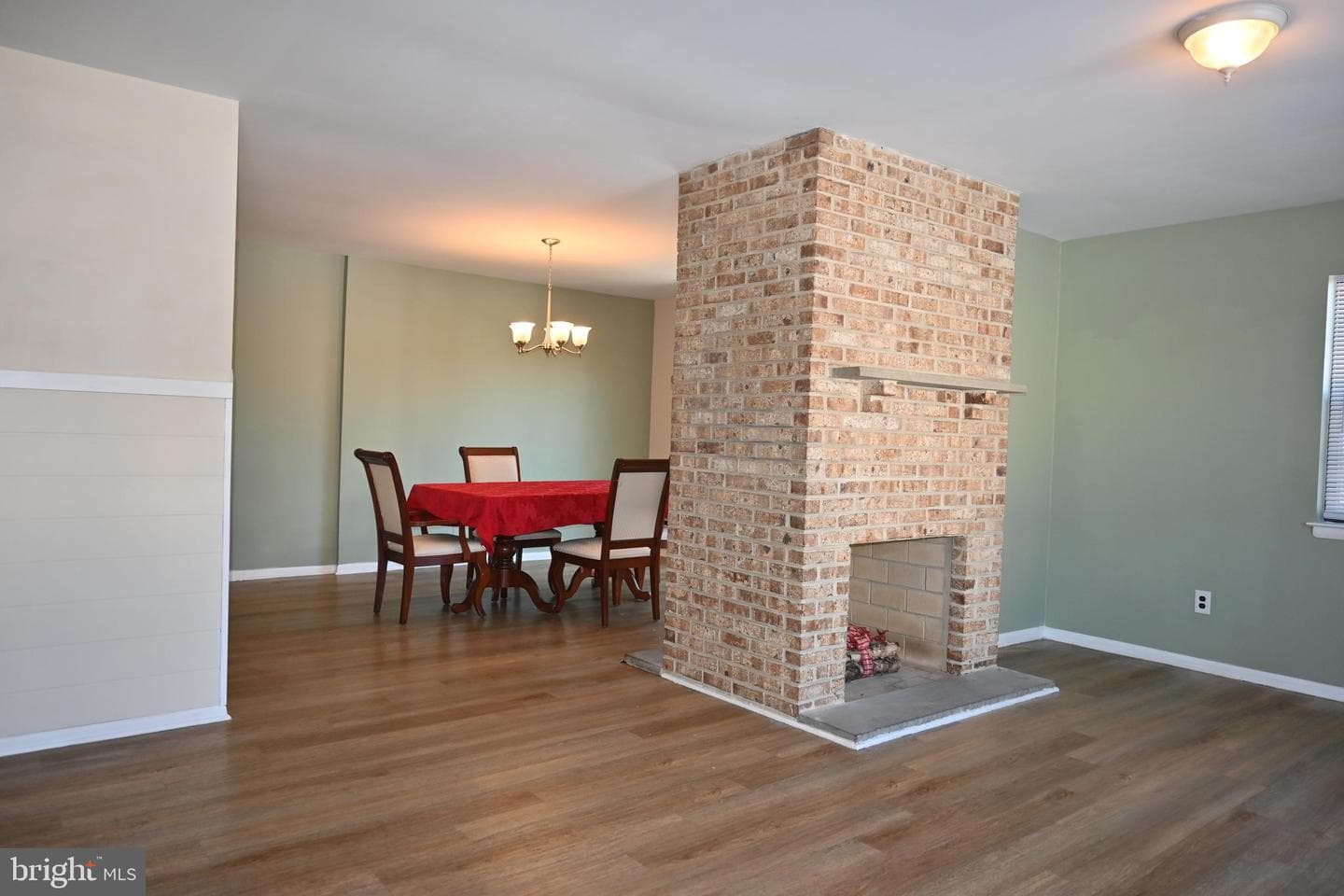 613 Saint Anthony Lane photo 4