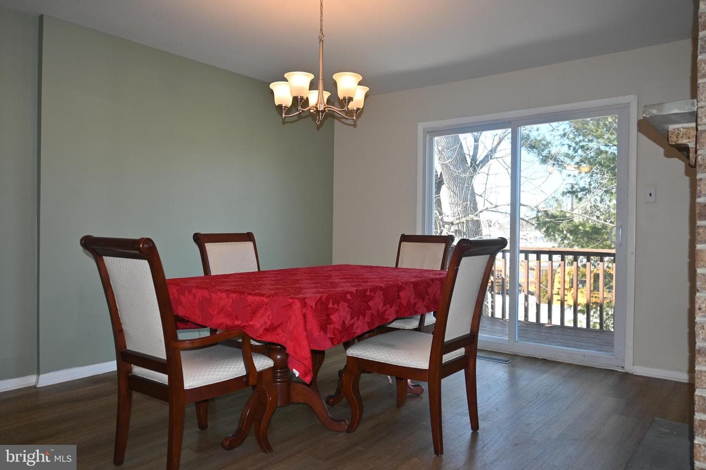 613 Saint Anthony Lane photo 9