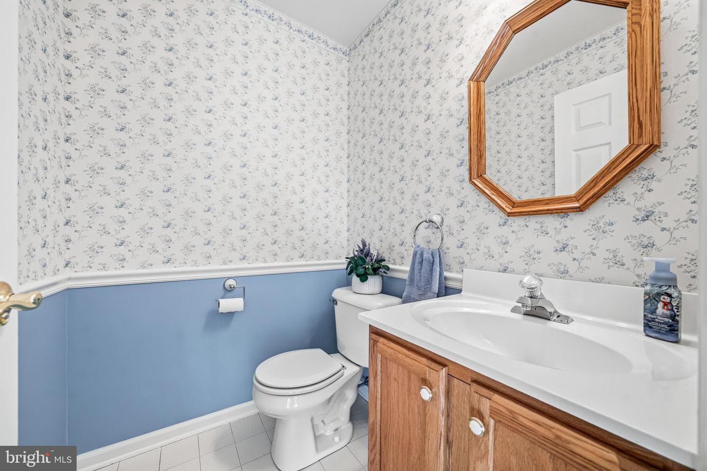 2604 Century Lane photo 23