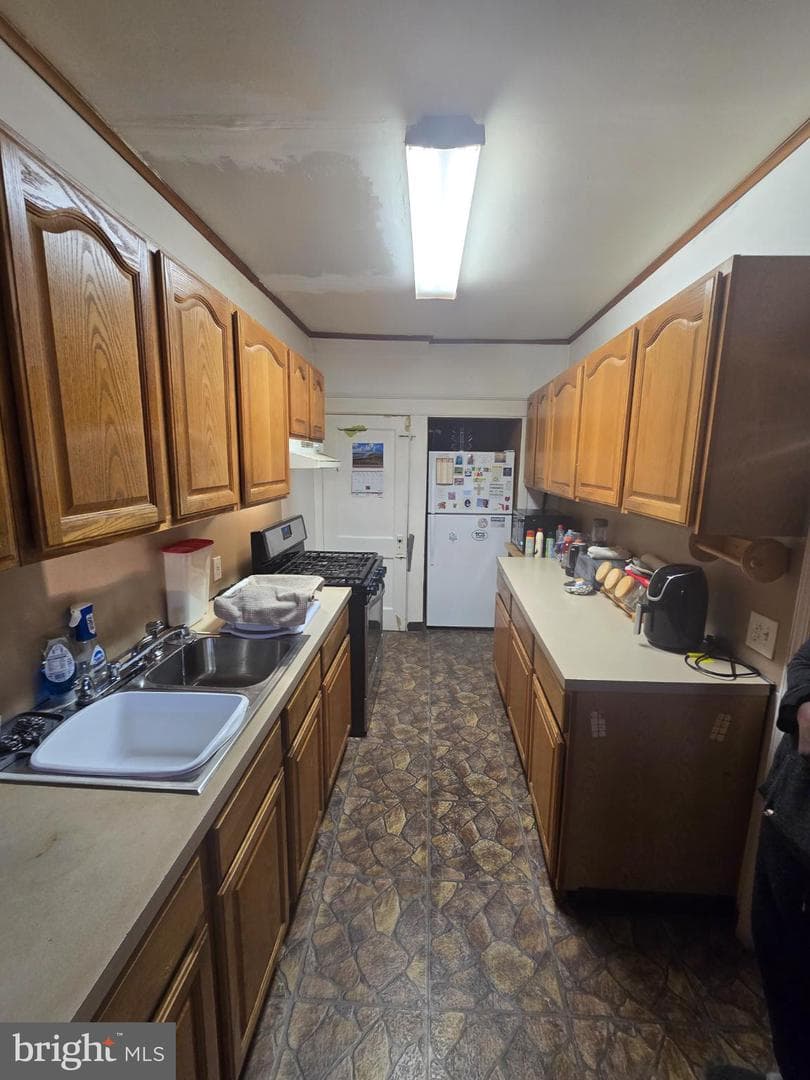 30 E Mowry Street photo 5