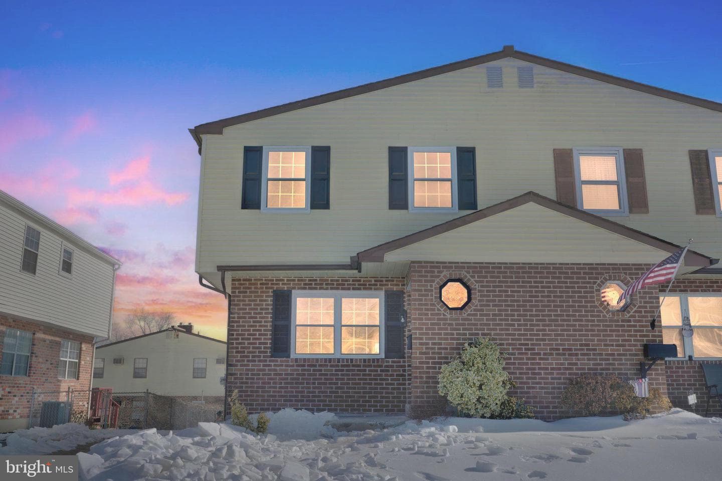642 Rively Avenue photo 1