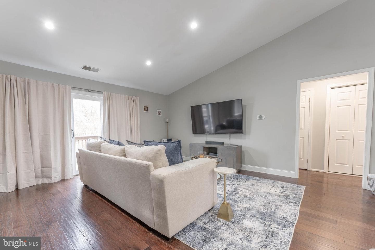 308 Pritchard Place photo 8