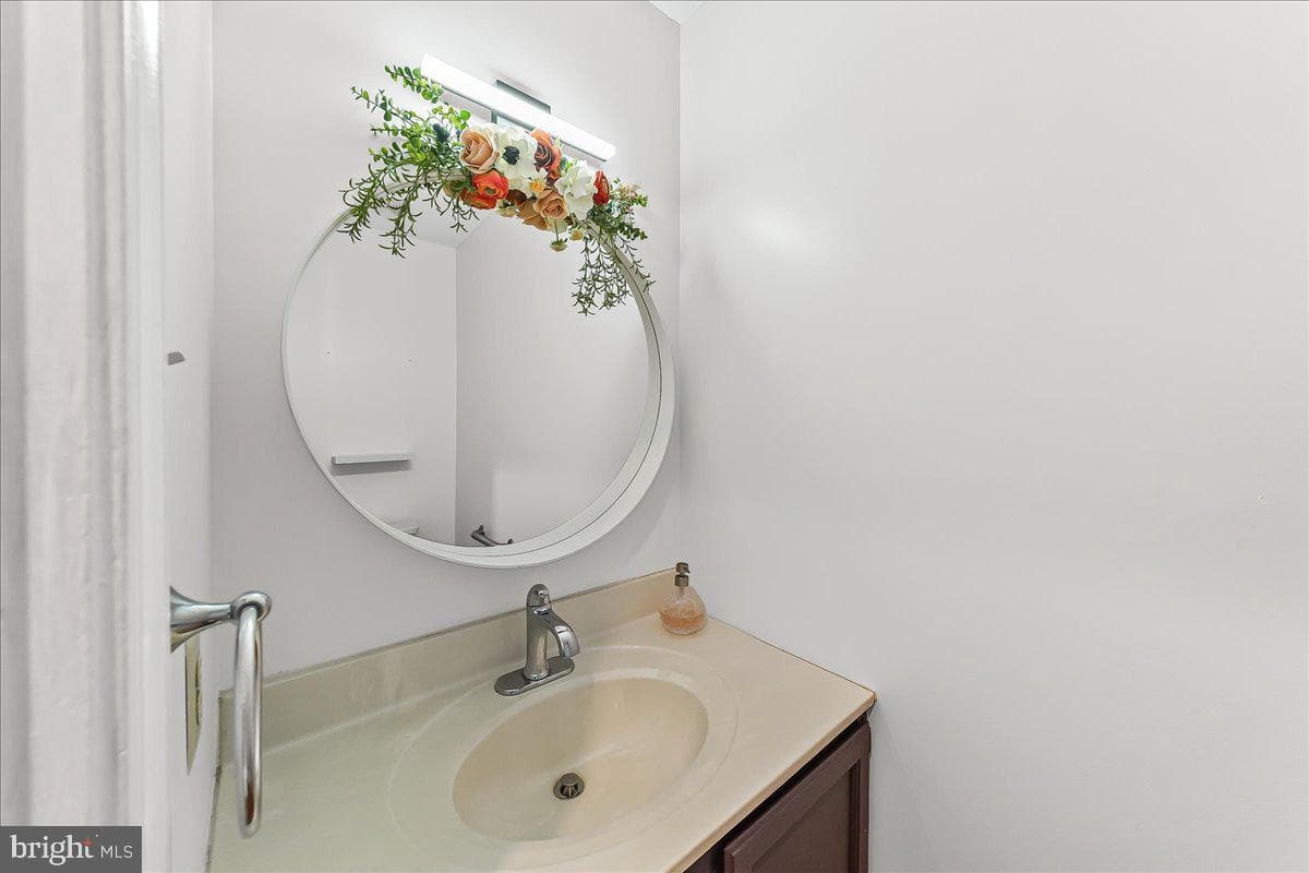 8 Eusden Drive photo 23
