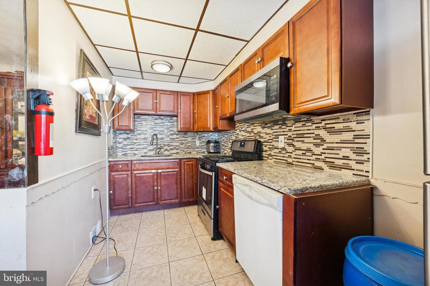 1053 Taylor Drive photo 5