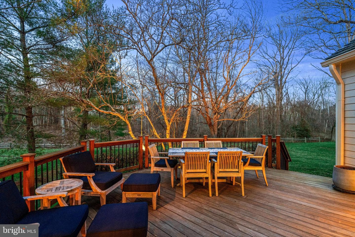 205 Ravenscliff Road photo 53
