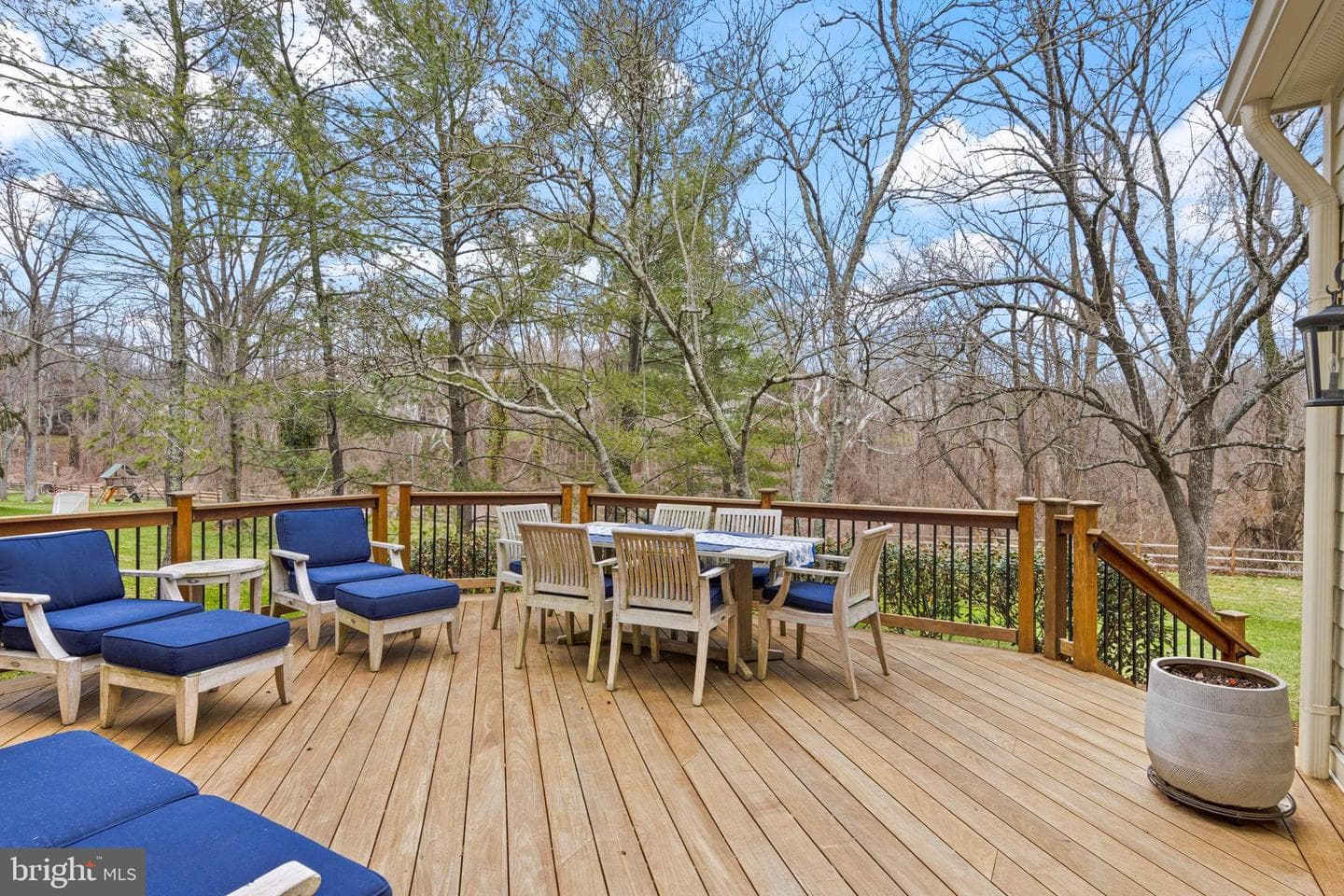 205 Ravenscliff Road photo 57