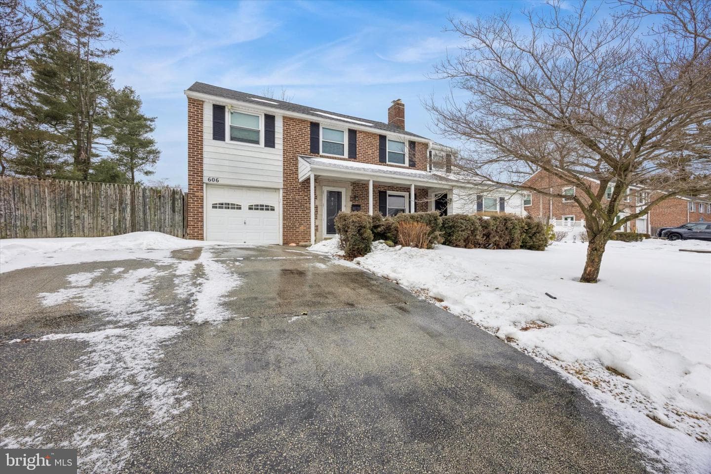 606 W Springfield Road