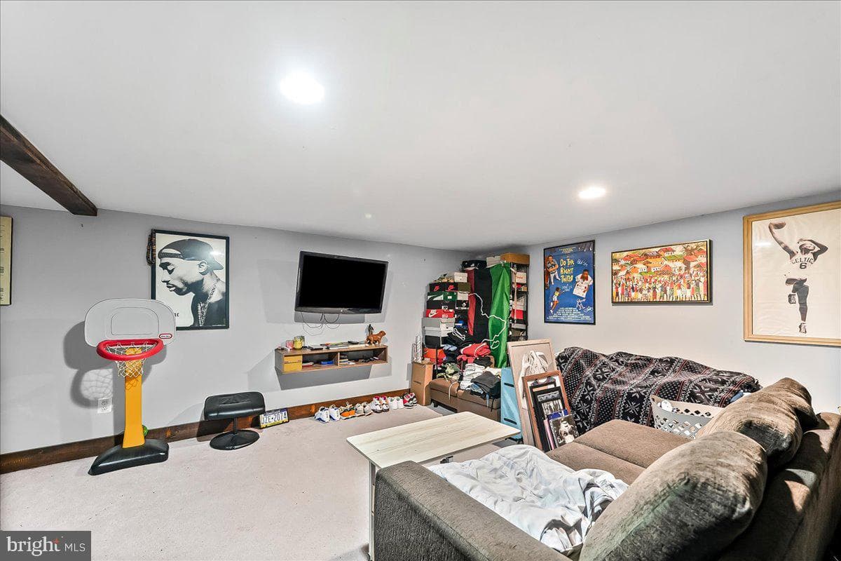 1020 Edgerton Road photo 13