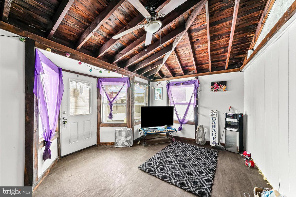 1020 Edgerton Road photo 17