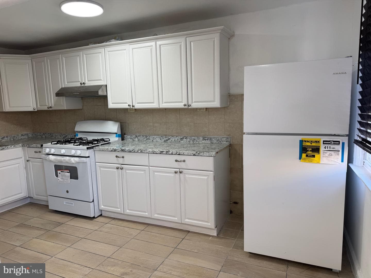 1203 Edgehill Road photo 3