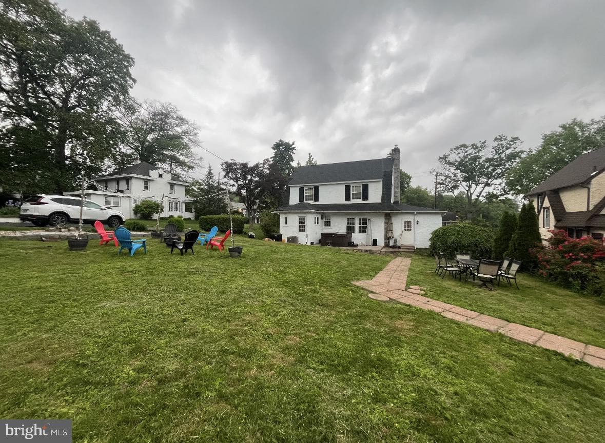 120 W Springfield Road photo 35