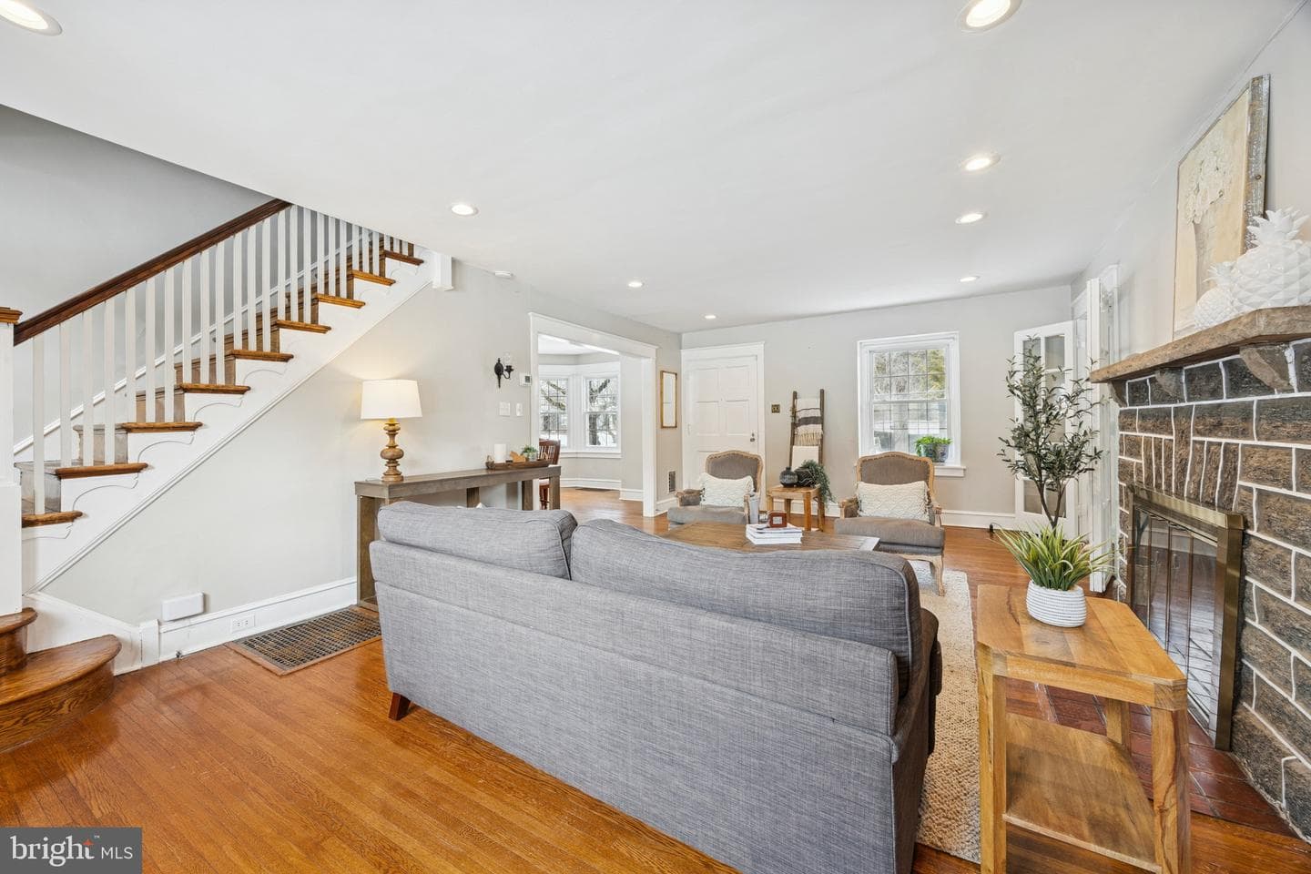 120 W Springfield Road photo 6