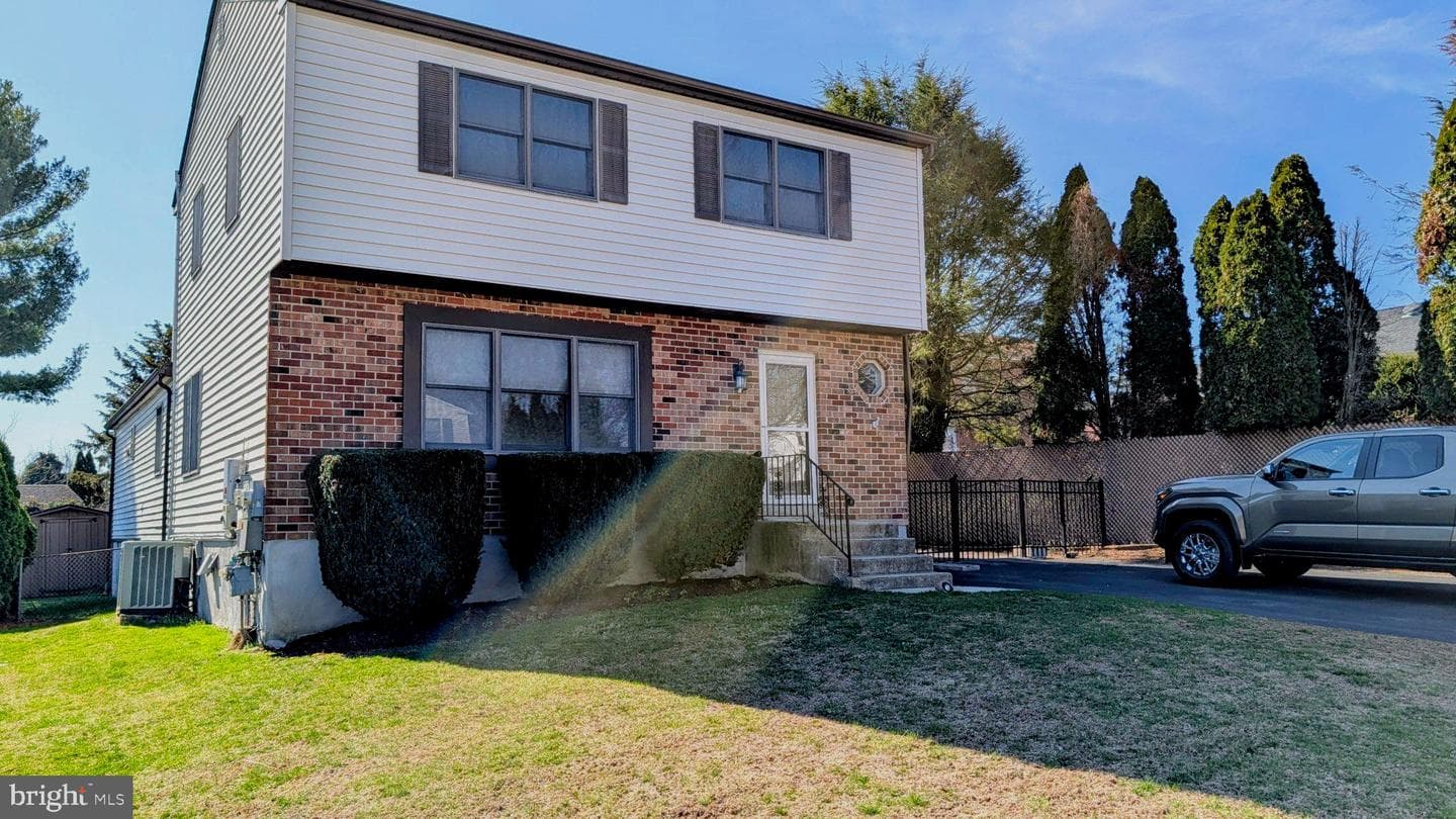 1 W Belair Road photo 2