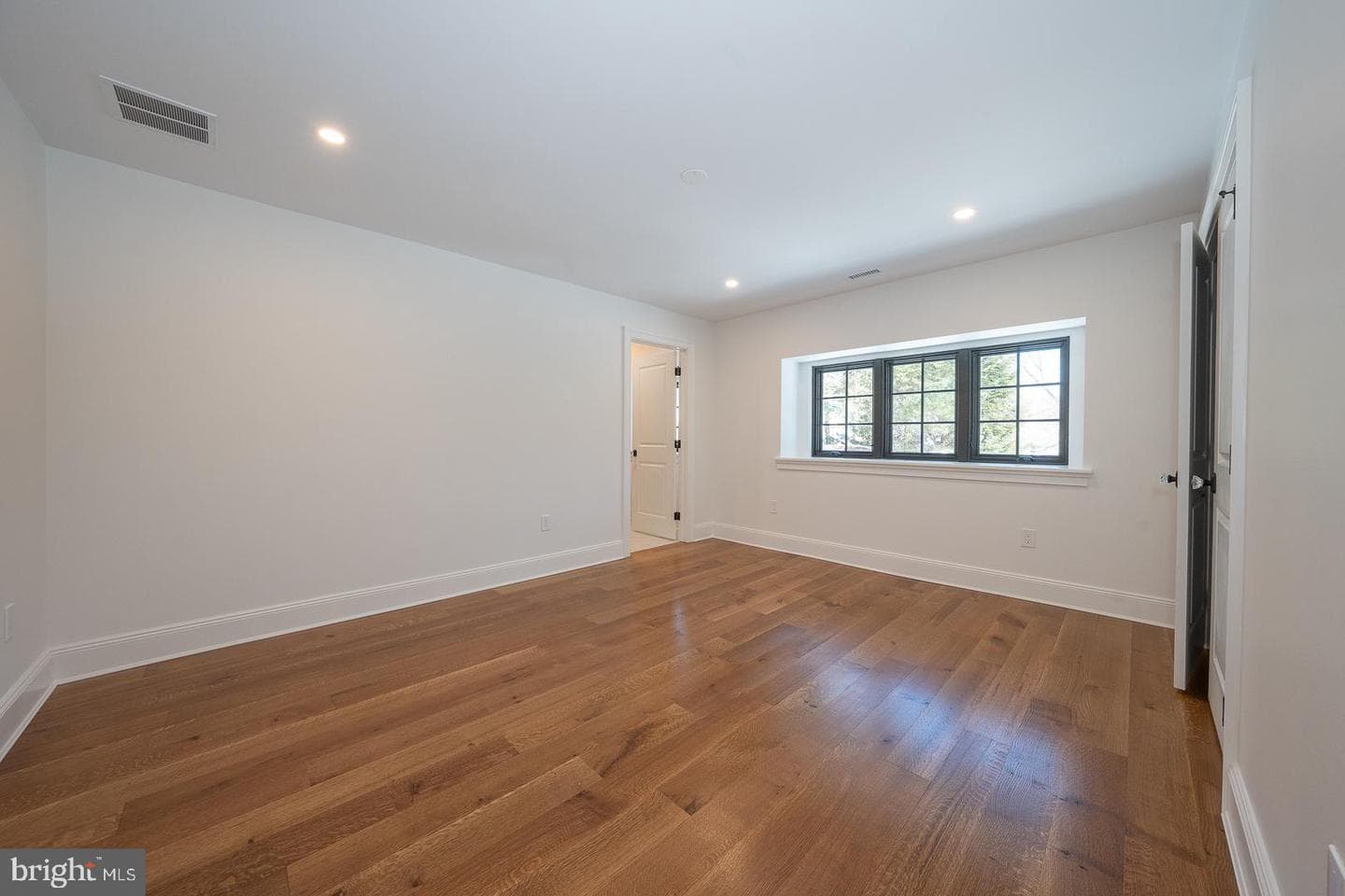 201 S Spring Mill Road photo 63