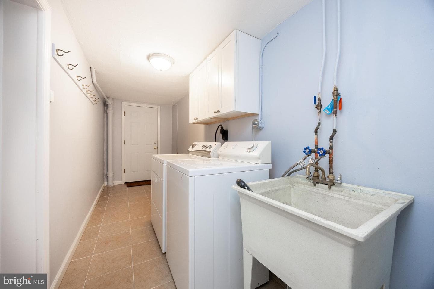 111 Brookside Road photo 32