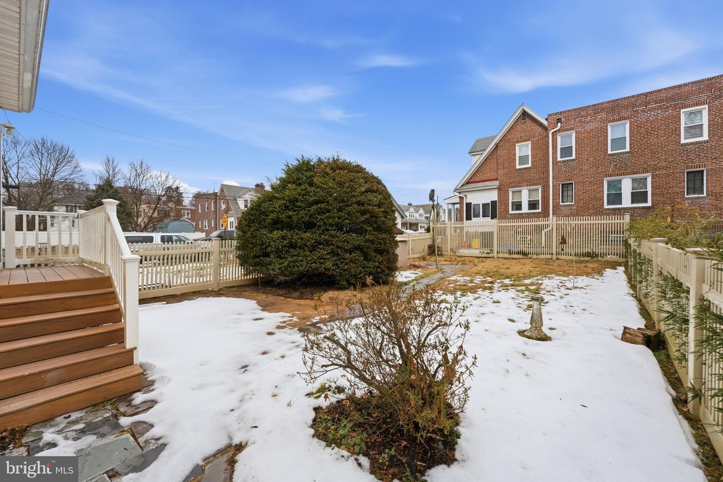 227 E Leamy Avenue photo 42