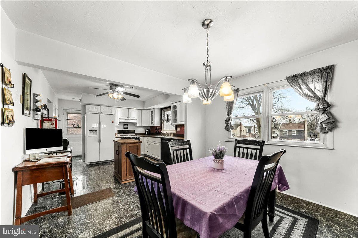 218 Riverview Avenue photo 4