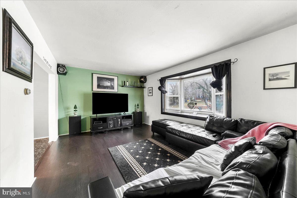218 Riverview Avenue photo 5