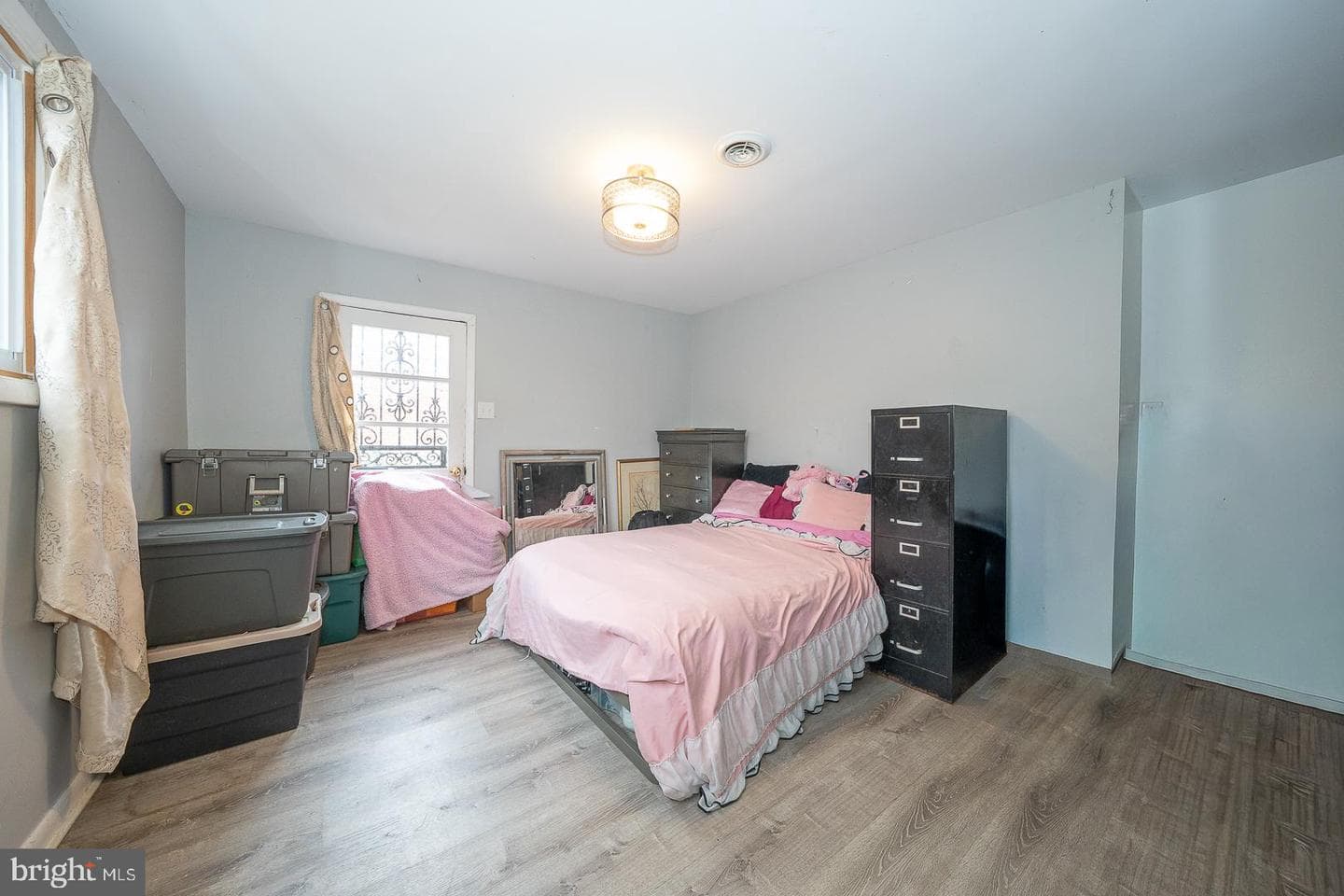 65 Eldon photo 22