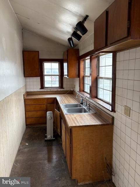 215 Chippewa Street photo 8