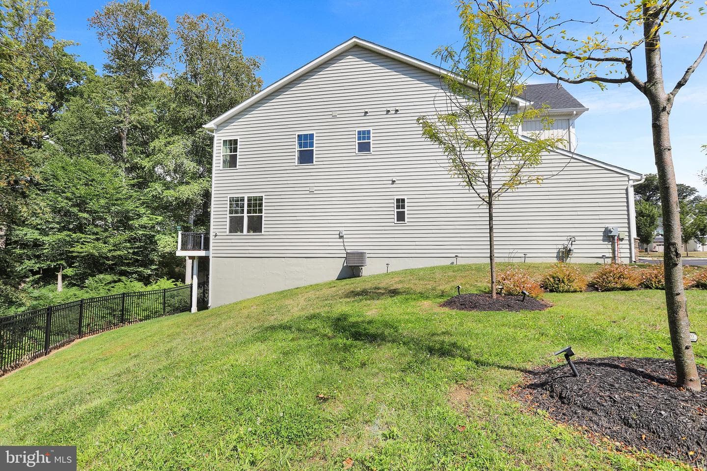 233 Ponds Edge Drive photo 38