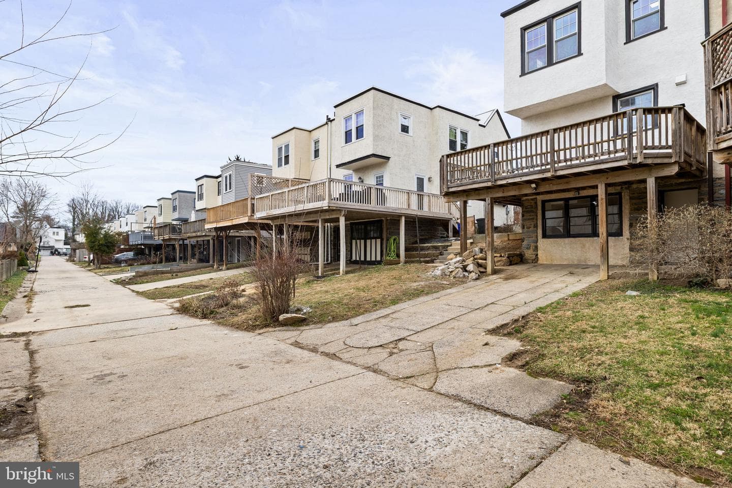 633 Georges Lane photo 34