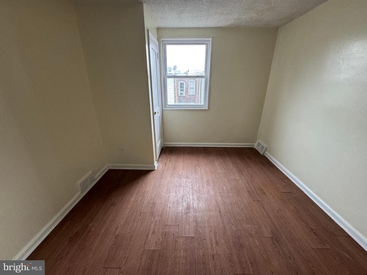 318 Fern Street photo 4