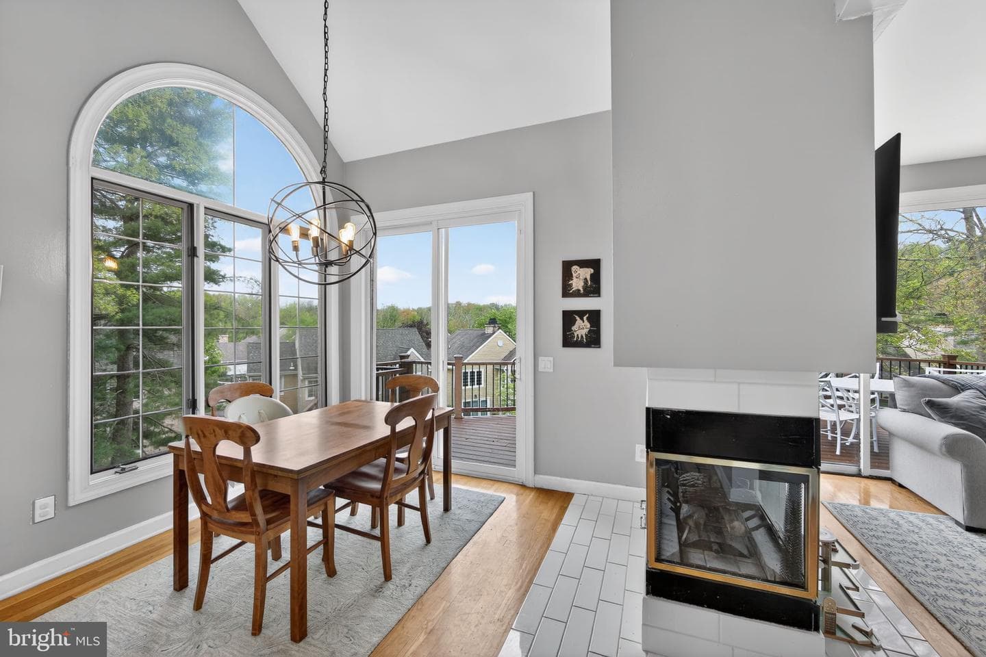8 Village Circle photo 13