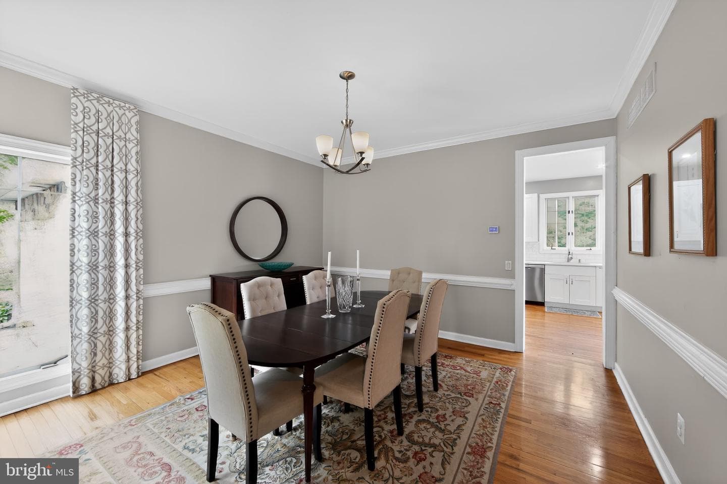8 Village Circle photo 15