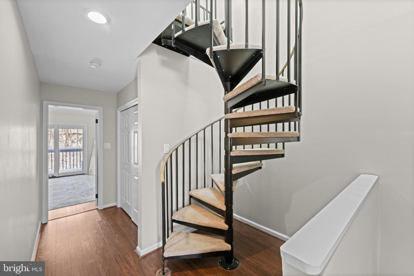 218 Northbrook Drive photo 37