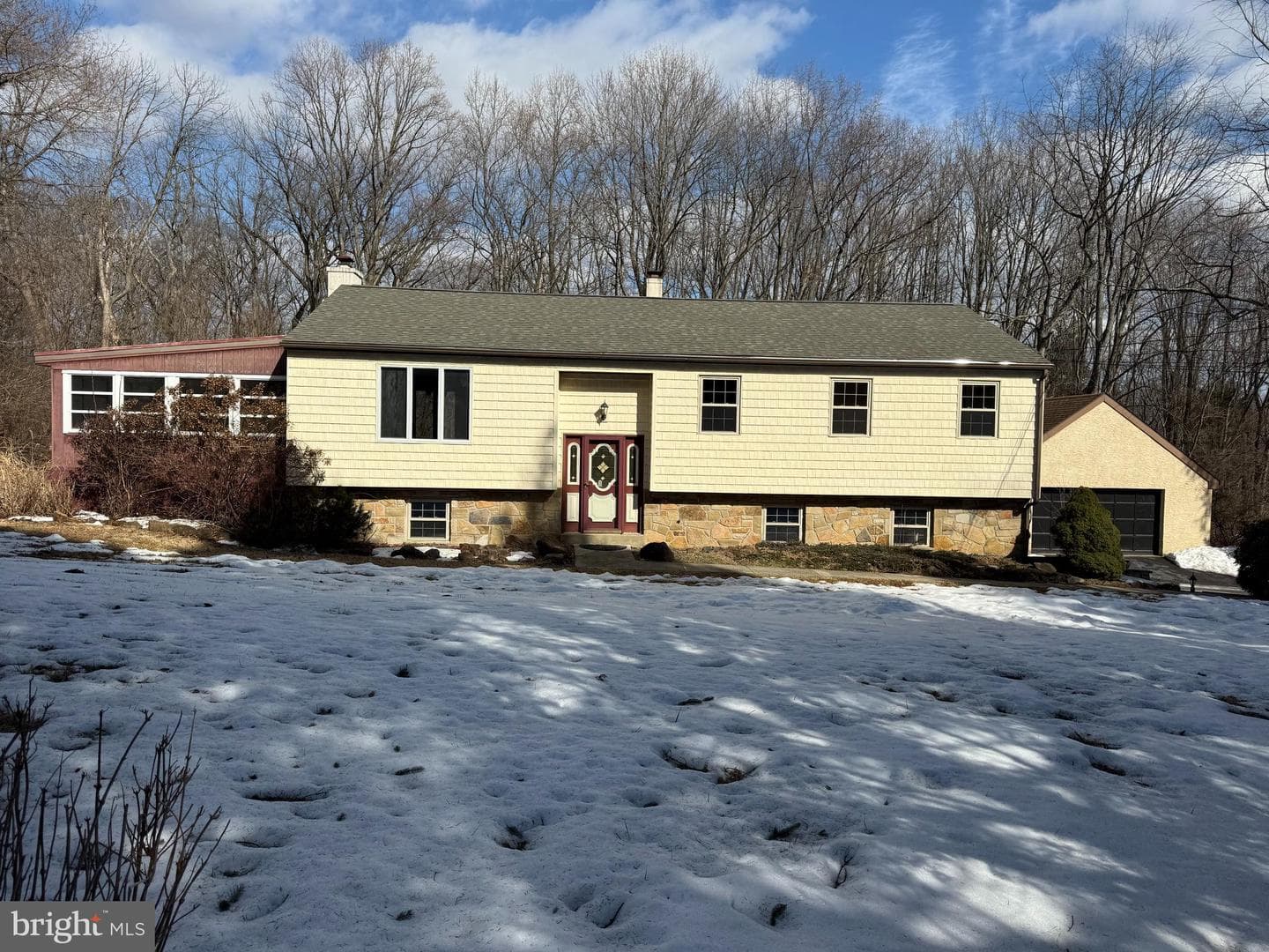 307 Thornton Road photo 1