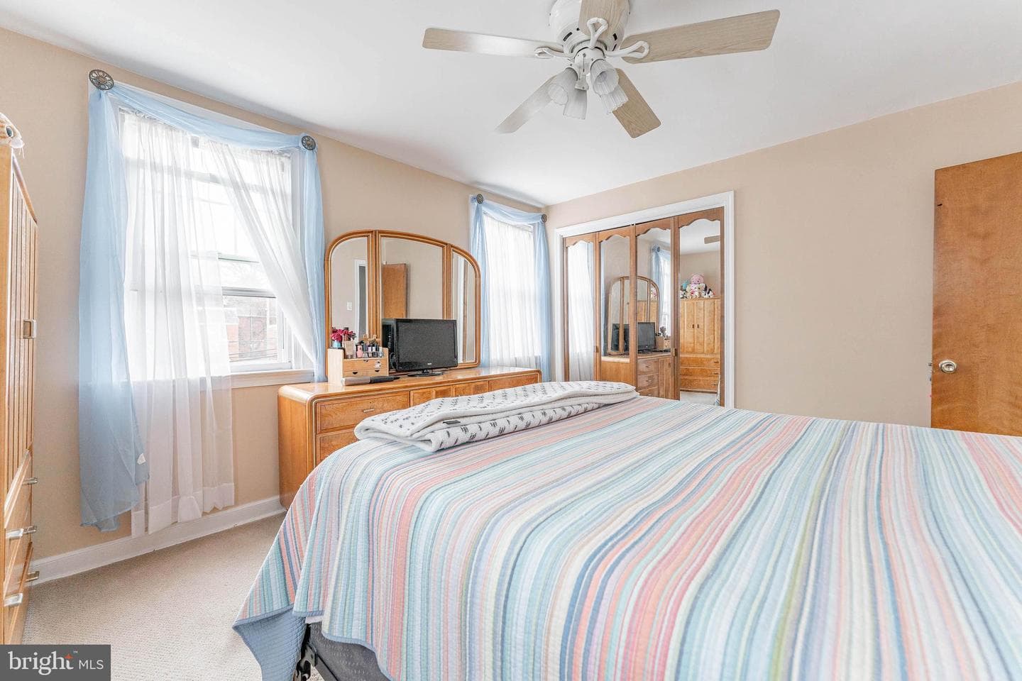 4913 Woodland Avenue photo 24