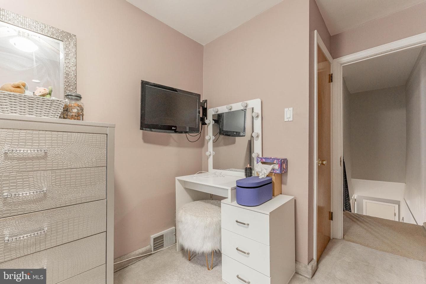 4913 Woodland Avenue photo 29