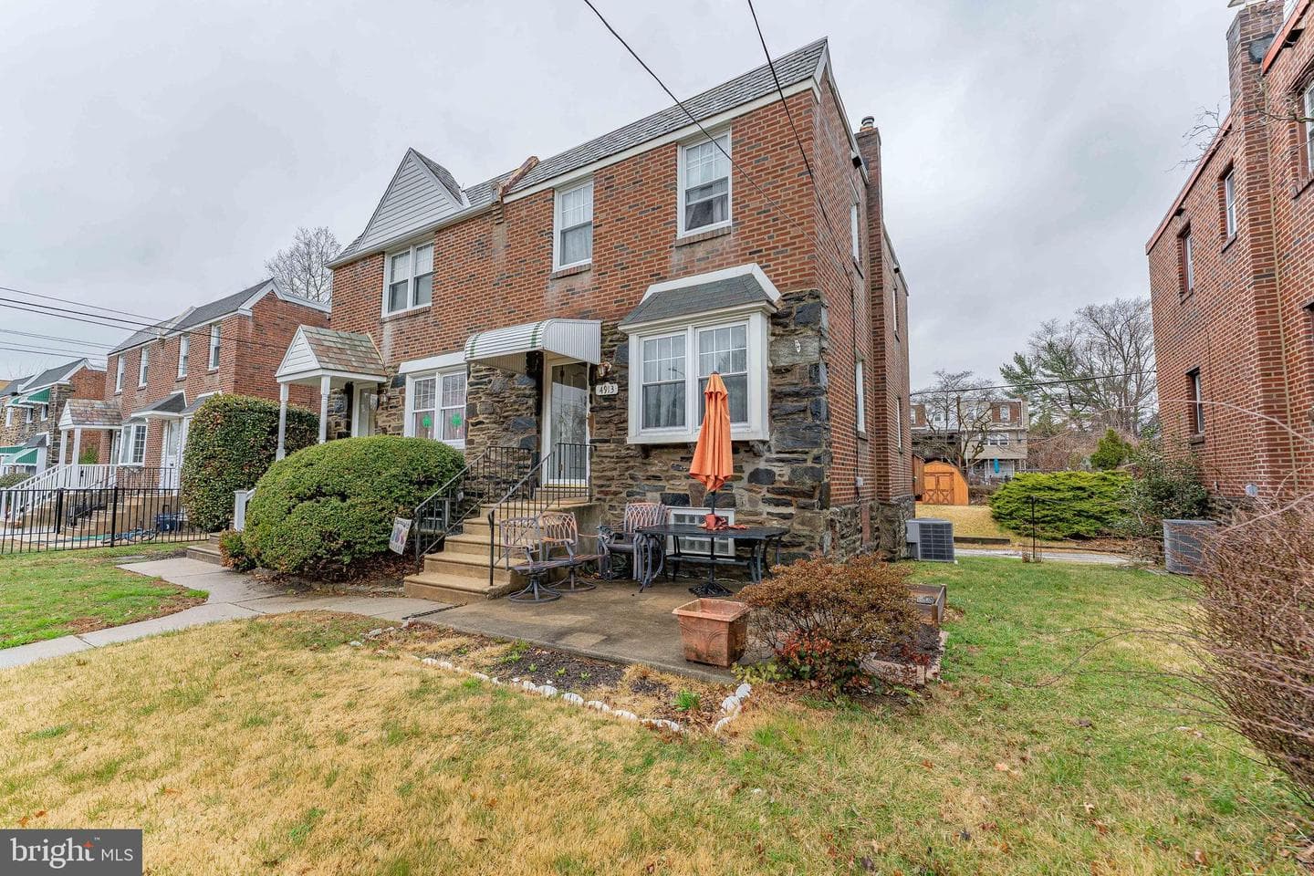 4913 Woodland Avenue photo 3