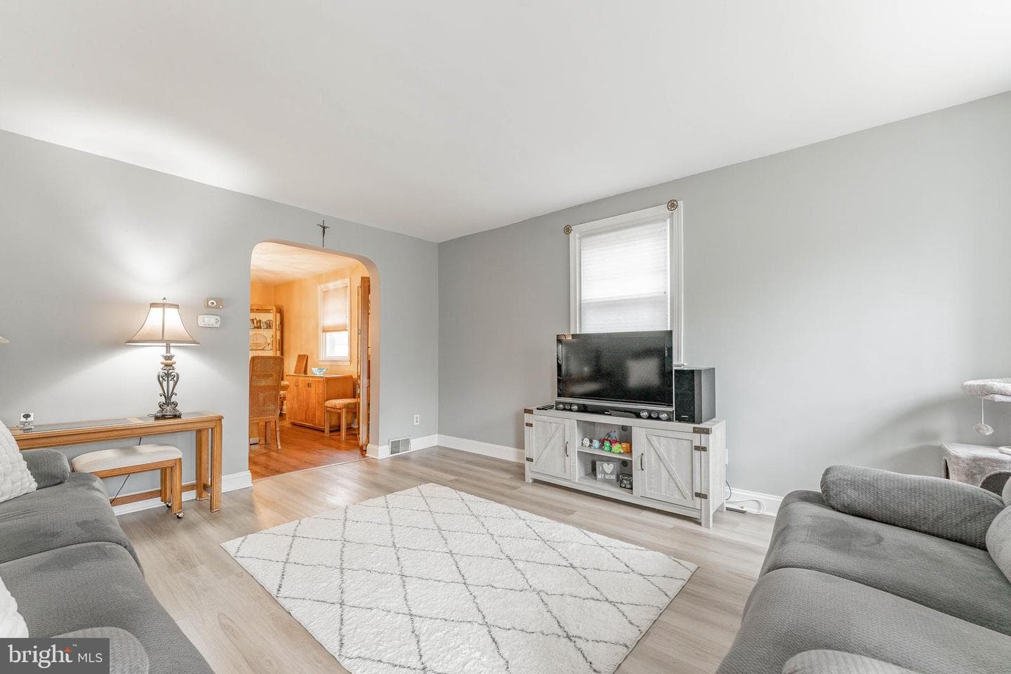 4913 Woodland Avenue photo 8
