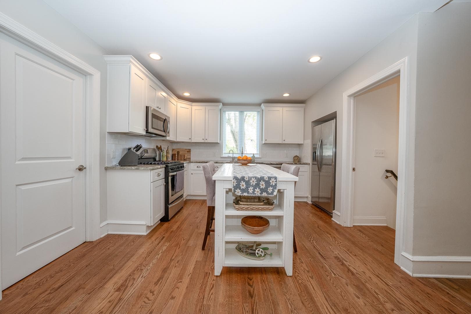 3734 Taylor Avenue photo 10