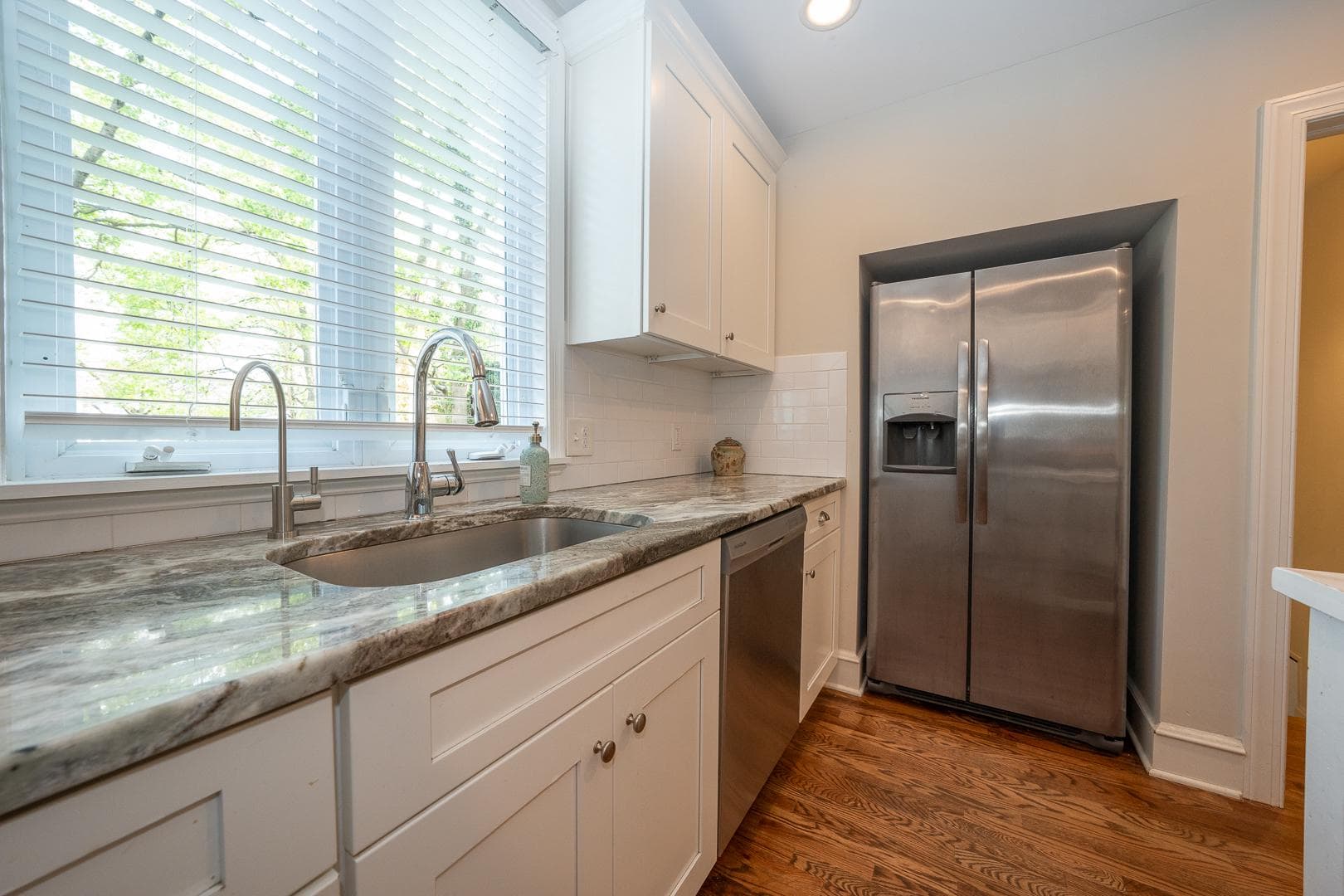 3734 Taylor Avenue photo 12