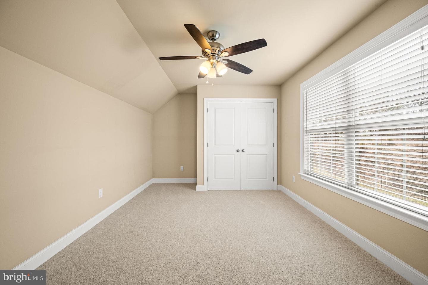298 Oak Avenue photo 43